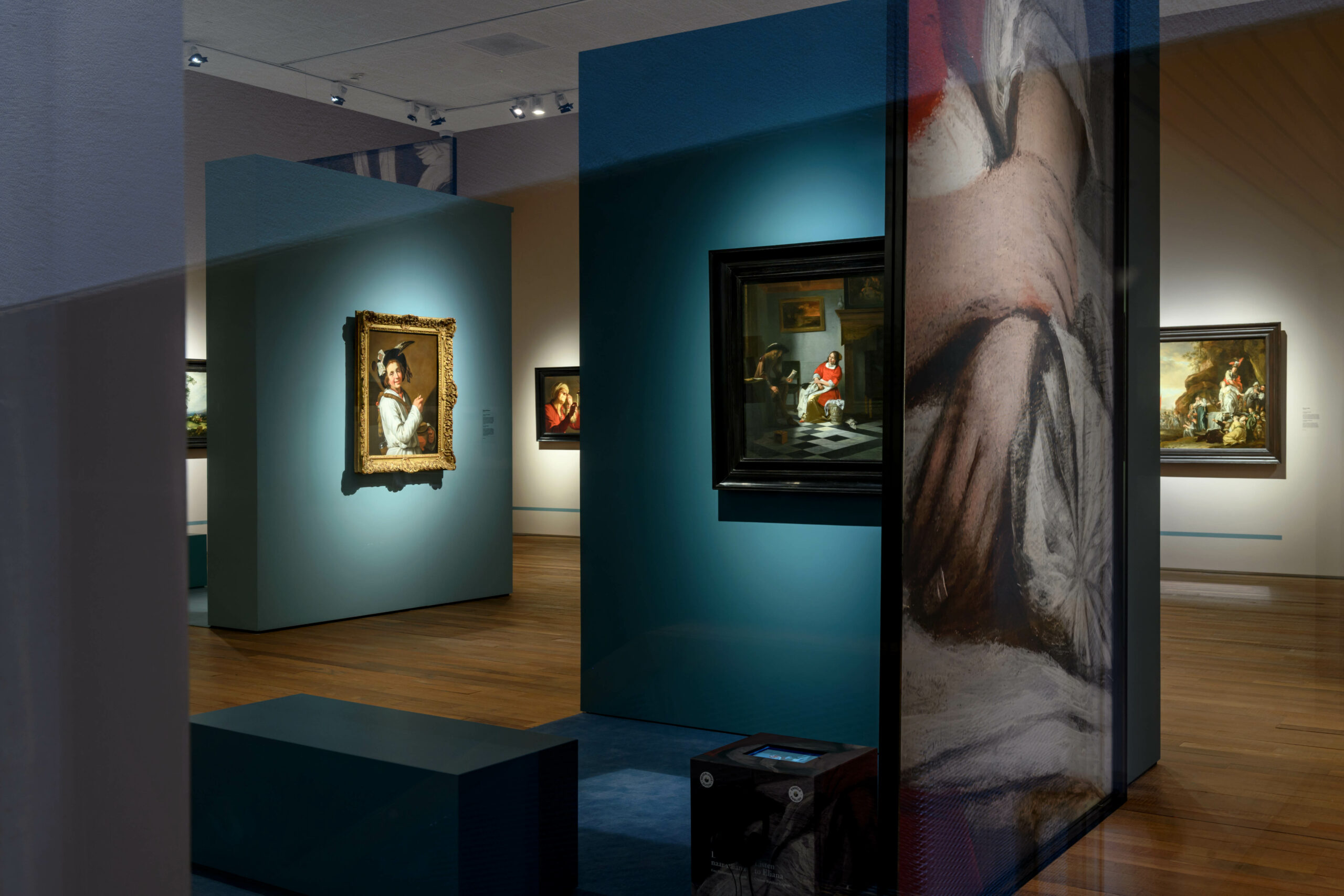 free walk-in tour of Kremer collection